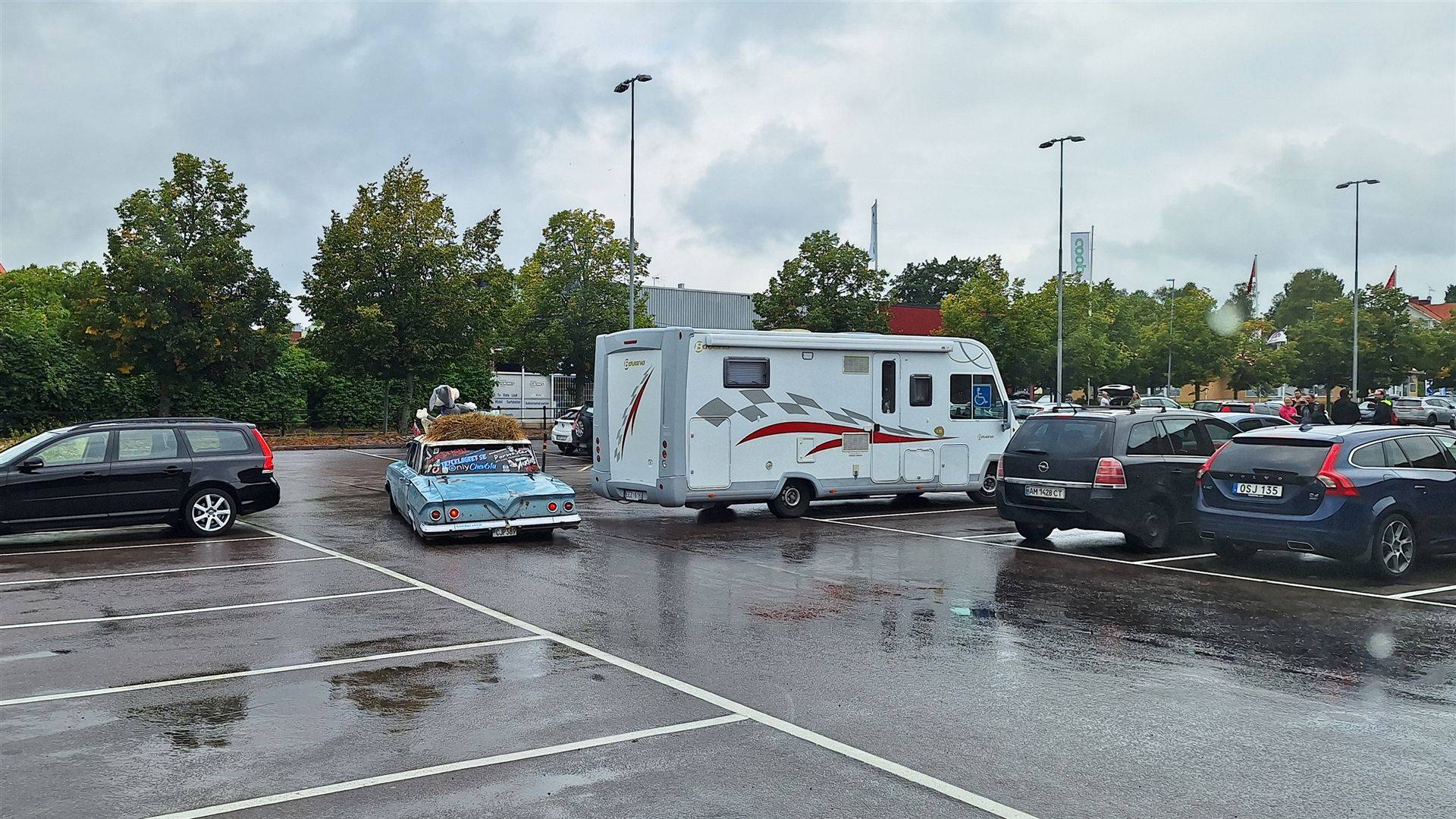 250830-33v