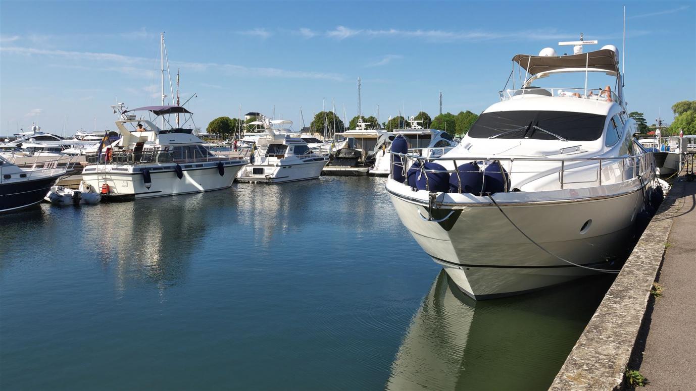 am Hafen von Borgholm