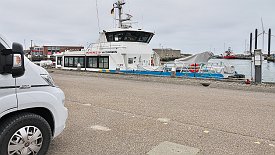 230605-016v Hvide Sande - Spaziergang am Hafen und im Ort, am Parkplatz