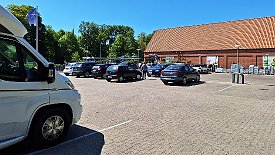 230608-03v Tønder - Einkauf im Supermarkt (REMA1000)