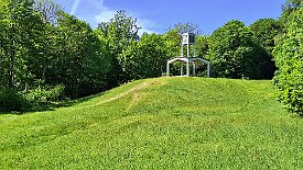 230529-25v Skamlingsbanken - der höchste Punkt Südjütlands (113 Meter hoch), Gedenkstätte rundum den zweiten Weltkrieg