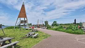 240526-10v Lauwersoog (NL) - Spaziergang zum 