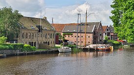 240527-10v Dokkum (NL) - auf dem Weg in die Stadt ...