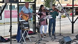 240824-14v Enköping - Stadtbummel ... musikalische Unterhaltung am 